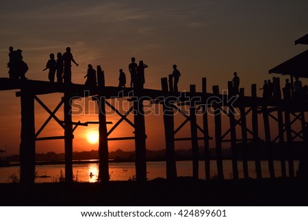 Silhouette Picture : U Bein Bridge in Mandalay, Myanmar
