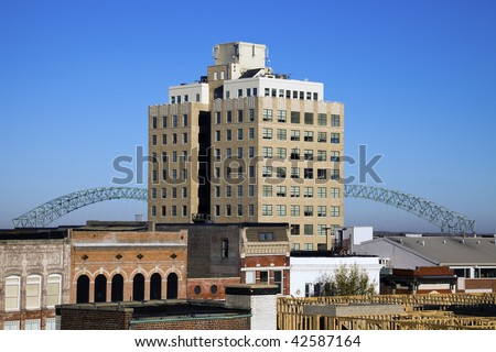 Hernando de Soto Bridge seen from downtown of Memphis, Tennessee.