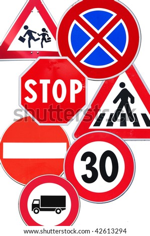 Warning and interdiction road signs