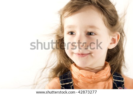 Beautiful little girl: posing