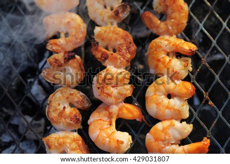 Shrimps on the grill.