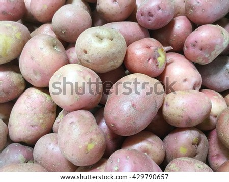 Pile of Red Potatoes for sale at farmers market 