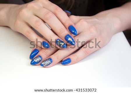 beautiful royal blue manicure