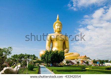 huge buddha image