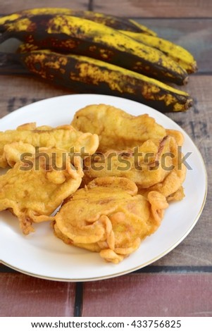 Fried banana (pisang goreng), a popular snack in Indonesia