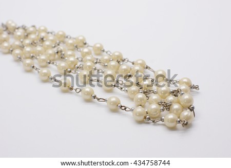 pearl necklace isolated on white, white pearls, beaded necklace