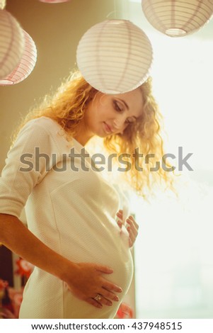 excellent photo beautiful young pregnant lady