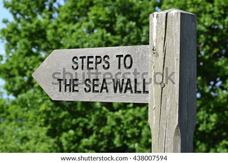 Sign to the sea