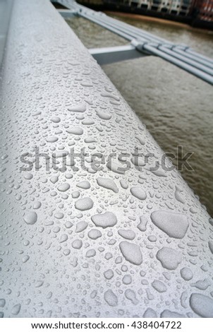 wet handrail
