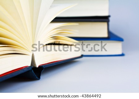 open book shallow dof focus on the open book