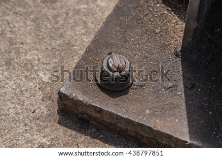  Metal nut rusted bolt  ,Through the use of corrosive industrial construction