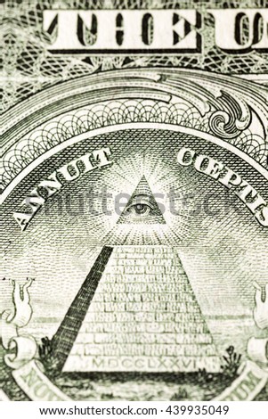  photographed close-up American dollars, small depth of field, the cost of one dollar banknote,