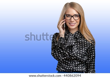 Portrait of smiling business woman  talking the phone
