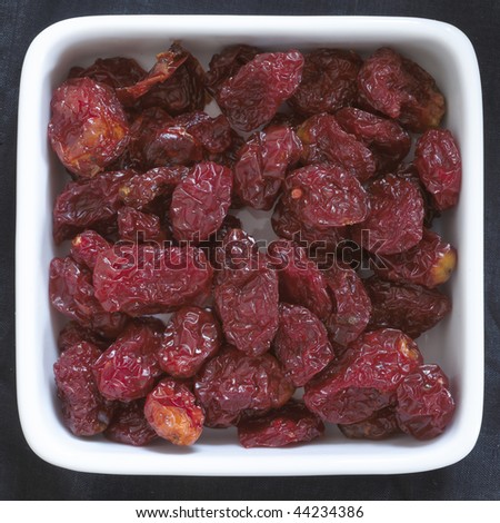Close-up of a small dried tomatoes (large format photography)