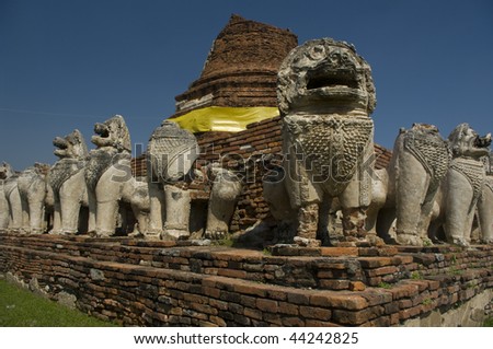 Wat Thammikarat in Ayutthaya, Thailand