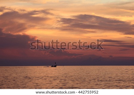  Befor sunrise view at lake:select focus with shallow depth of field:ideal use for background:Ideal use for background