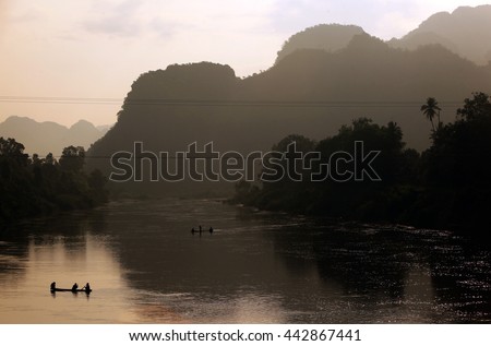 Die Landschaft am Xe Bang Fai River beim Dorf Mahaxai Mai von Tham Pa Fa unweit der Stadt Tha Khaek in zentral Laos an der Grenze zu Thailand in Suedostasien. Royalty-Free Stock Photo #442867441