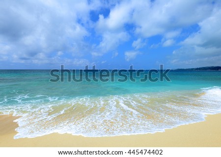 Picture of a beautiful beach in Okinawa