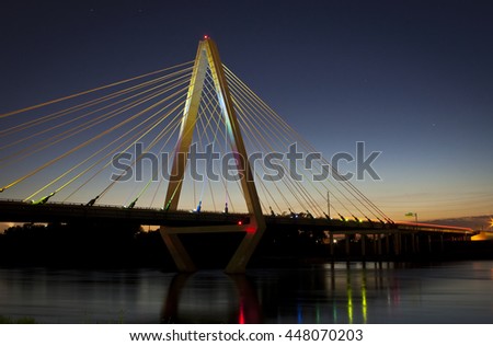 Bond Bridge (Golden Hour)