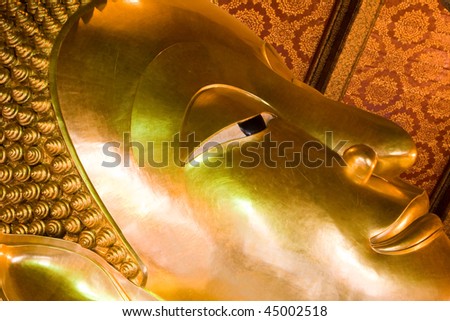 The giant Reclining Buddha in Wat Pho, Thailand