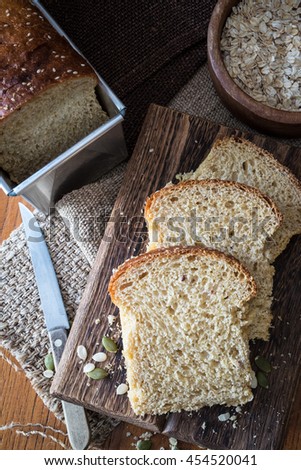 Sliced wholewheat multi grain bread loaf 