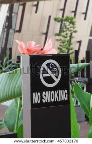 No smoking labels signs