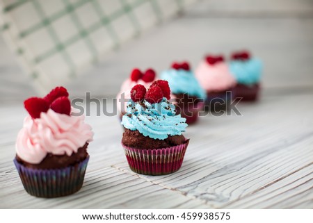 cakes cupcakes sweet wooden pink blue barry