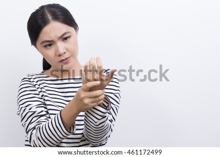 Woman has hand pain