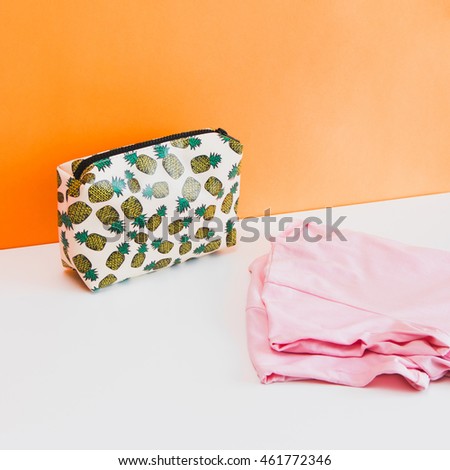 stylish set with purse and pink t-shirt