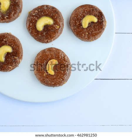 Chocolate cookies with cashew nuts