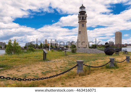 Buffalo North Breakwater Lighthouse and the city in the background