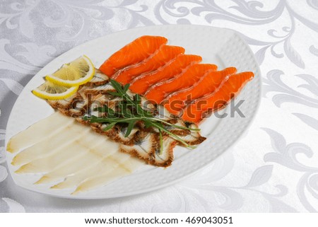 Cutting salmon, eel