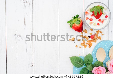 Homemade Strawberries Yoghurt Parfait with Granola