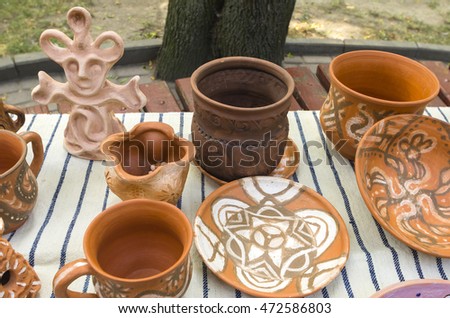 Handmade Ukrainian folk pottery. - Stock image