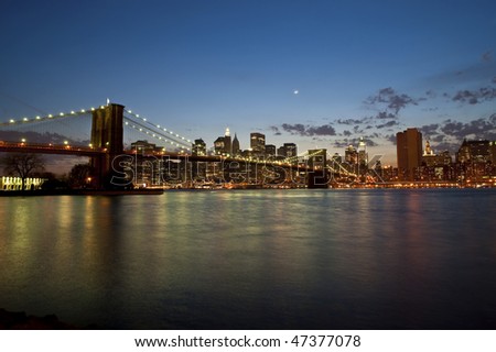 View of the Brooklyn Bridge in late evening.