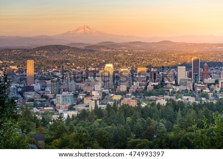 Downtown Portland, Oregon at sunset from Pittock Mansion.