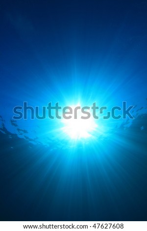 Sunburst on the ocean surface