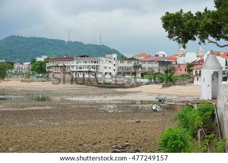 Sea shore at low tide near the Plaza de Francia in the Casco Viejo, the historic district of Panama City, Panama, Central America