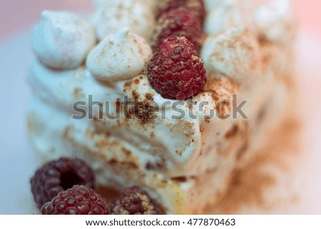 raspberry cake 