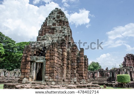 Ancient art on the old pagoda Cambodia style