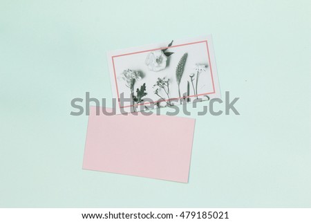 Blank flower name cards design on pastel background.