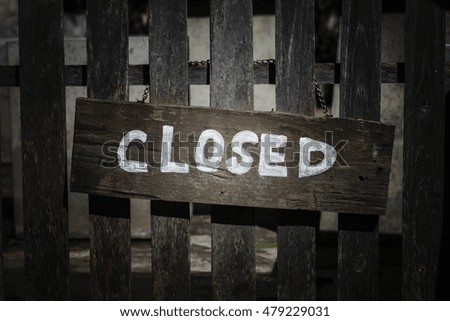 Signs closed doors