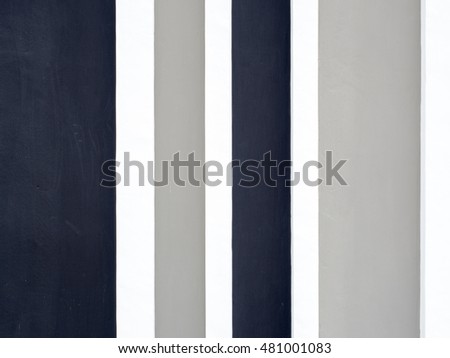 Background wall colors white, gray and black.