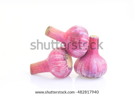 
Garlic isolated on white background 