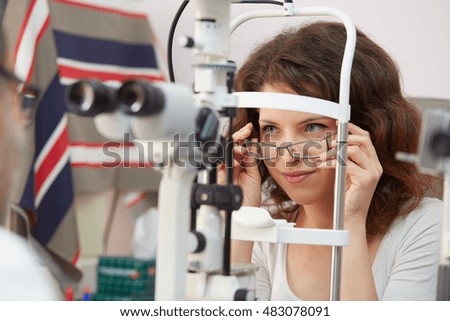 optometrist working