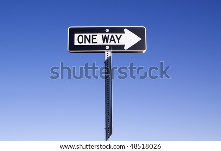 One way arrow road sign
