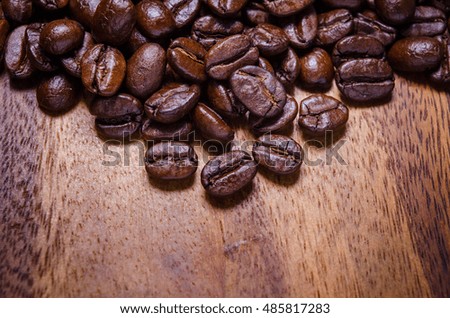 Coffee Beans Background / Coffee Beans / Coffee Beans on Wooden Background/