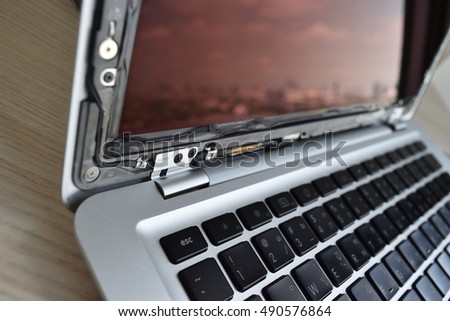computer laptop repair broken screen