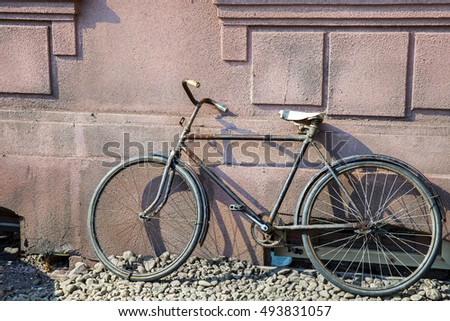 Old rustic bicycle