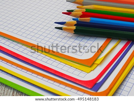 Colour pencils isolated on a white background. Educacion